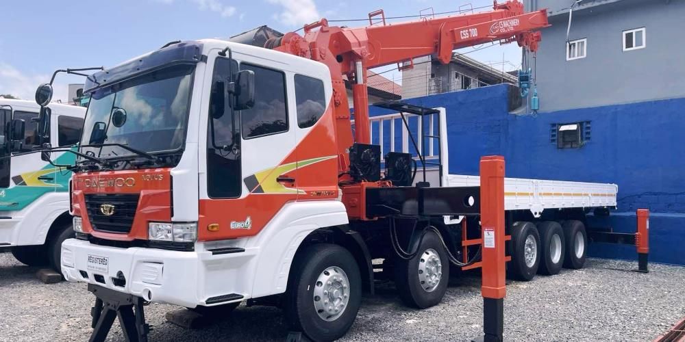 Xe Tải Daewoo KC6C1 Gắn Cẩu CSM CSS094 | Cẩu 4 Tấn Hàn Quốc Chính Hãng Xe Tải Daewoo KC6C1 Gắn Cẩu CSM CSS094 | Cẩu 4 Tấn Hàn Quốc Chính Hãng